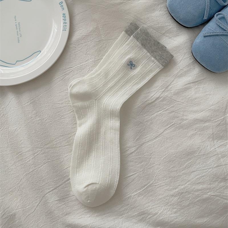 Women's Thin Cotton Love Bow Embroidery Color Collision Mesh Breathable Tube Stack Socks