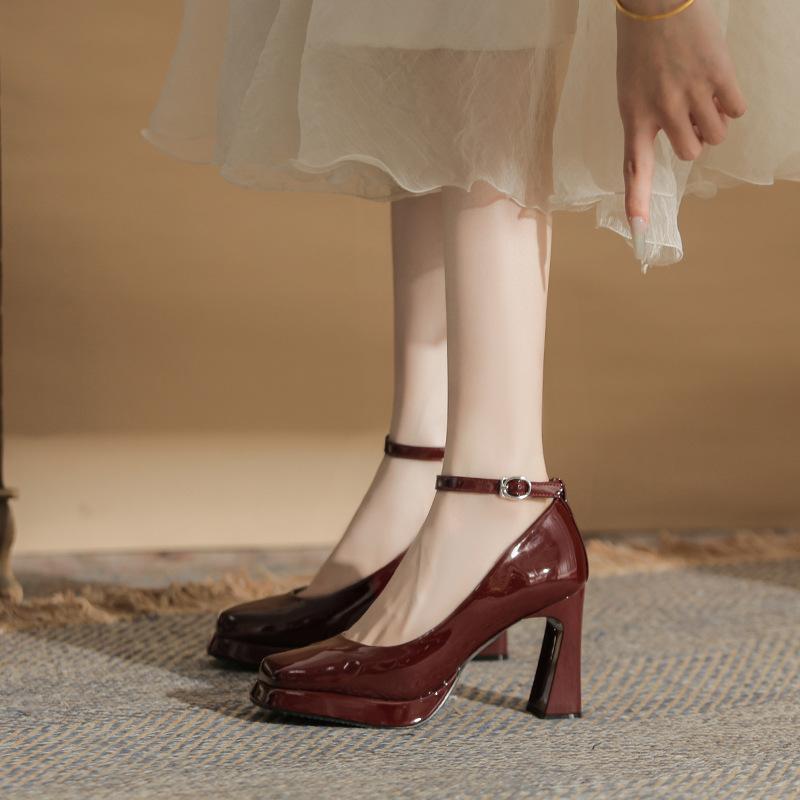 Fashion Women's 2025 Autumn New Style High Heels French Style Red Evening Warm Single Shoes Thick Heeled Mary Jane Shoes Marriage Shoe