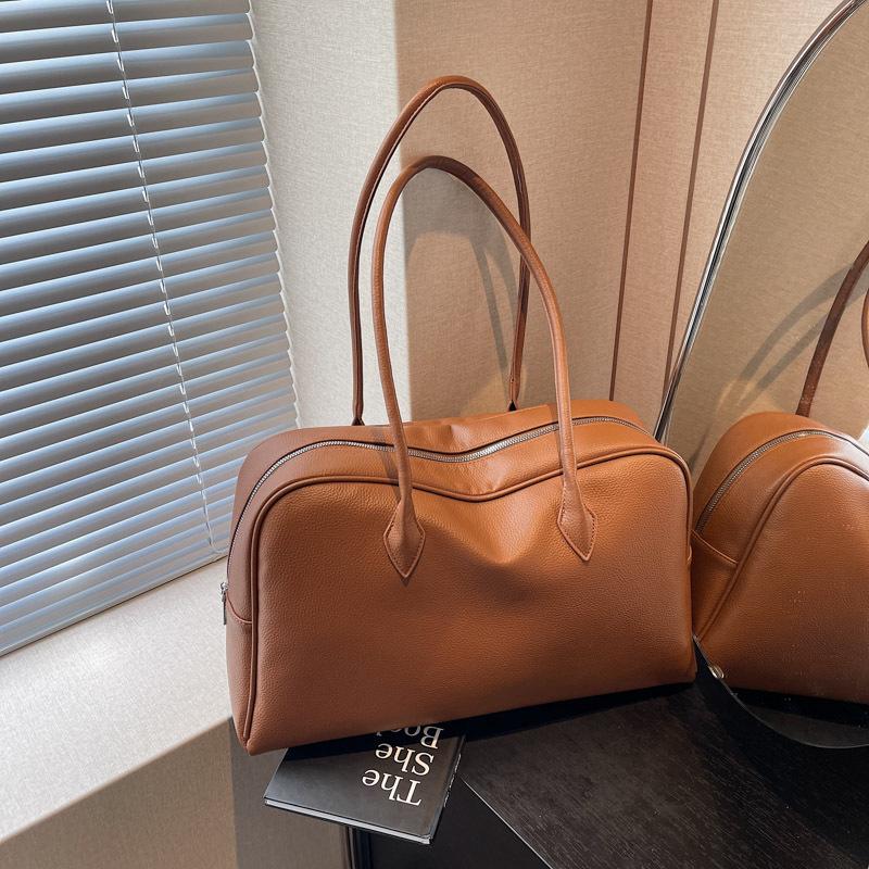 

Модная повседневная женская сумка-тоут на осень и зиму, новая универсальная повседневная сумка большой вместимости коричневый