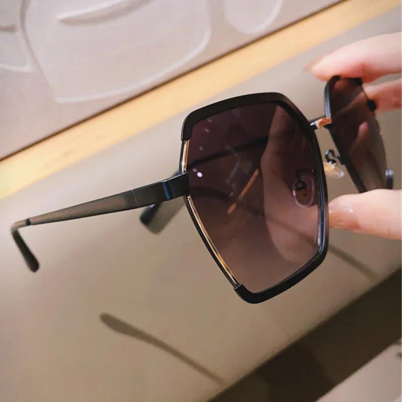Fashion Oversized Sunglasses Woman Brand Designer Glasses Vintage Square Sun Glasses Gradient Shades UV400