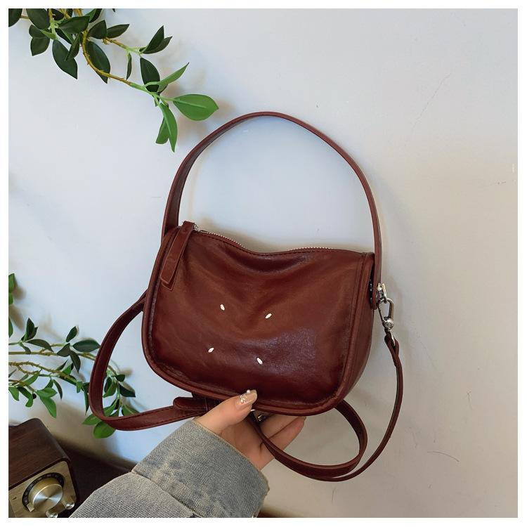 Premium small bag women's summer versatile new fashion messenger bag portable small square bag