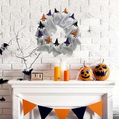 Halloweenský věnec s duchem 12 Bílý věnec s duchem s čarodějnickým kloboukem DIY Závěsná dekorace na přední dveře pro vnitřní venkovní zeď okno veranda terasa zahradní dekorace