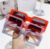Sonnenbrillen für Herren, Sonnenbrillen für Damen, neue Box-Sonnenbrillen, Strandbrillen, modische Sonnenbrillen in Geleefarbe.
