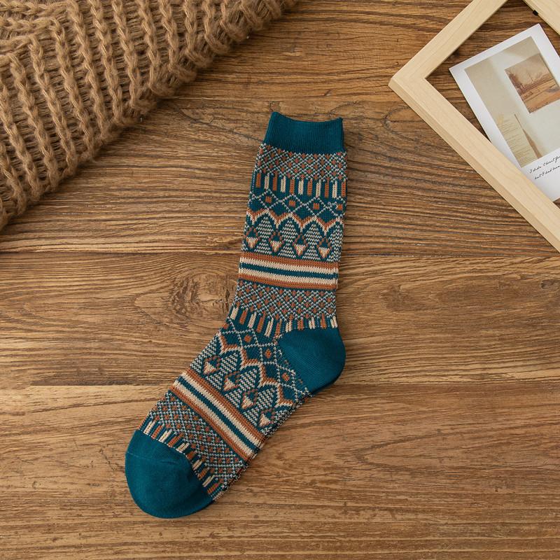 Women's Spring and Autumn Double-needle Double-track Pile Socks Are Retro and Versatile. Autumn and Winter Pure Cotton Mid-calf Socks