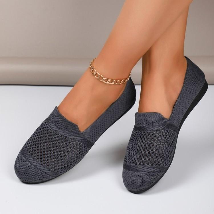 Large size flat-bottom knitted breathable low-top single shoes, women's one-pedal breathable shallow-mouth Doudou shoes 43