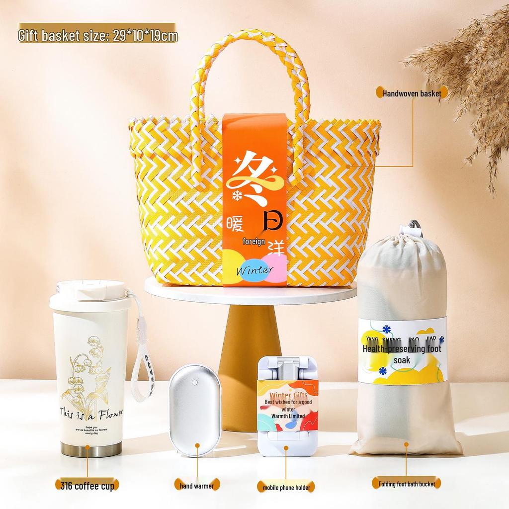 High-End Winter Souvenir: Luxury Corporate Gift for Clients & Employees
