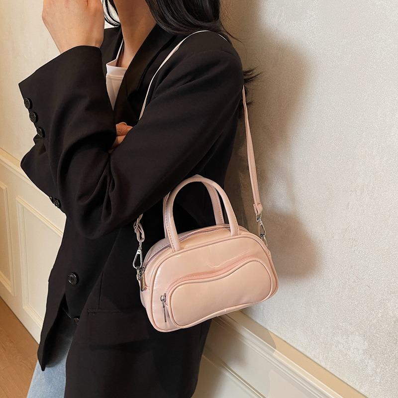 Early Spring High-grade Texture Handbag Women's New Solid Color Small Fresh and Fashionable Shoulder Messenger Bag