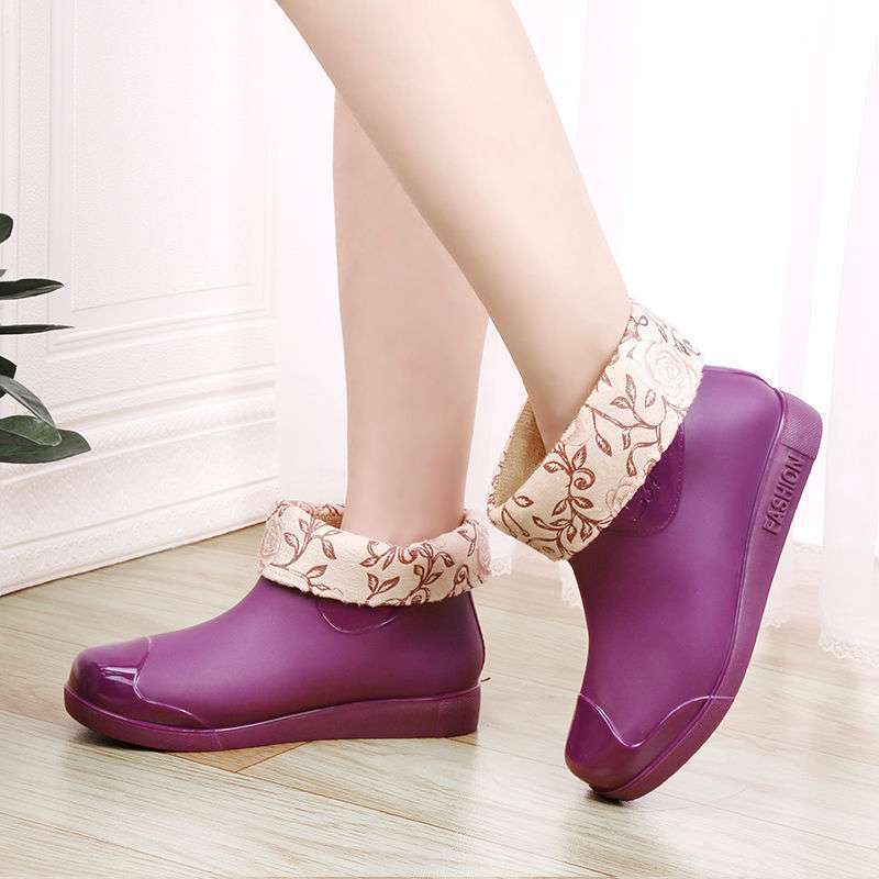 Rain shoes women's fashion wear non-slip water shoes adult students waterproof overshoes short women's rubber shoes medium rain boots