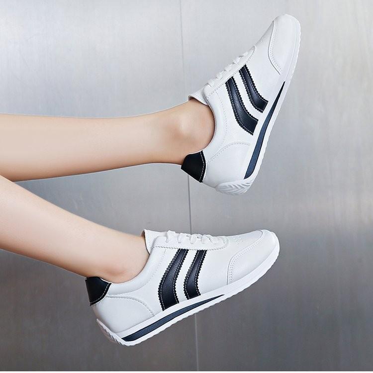 New lace-up casual sneakers soft-soled Forrest Gump flat non-slip student shoes soft leather