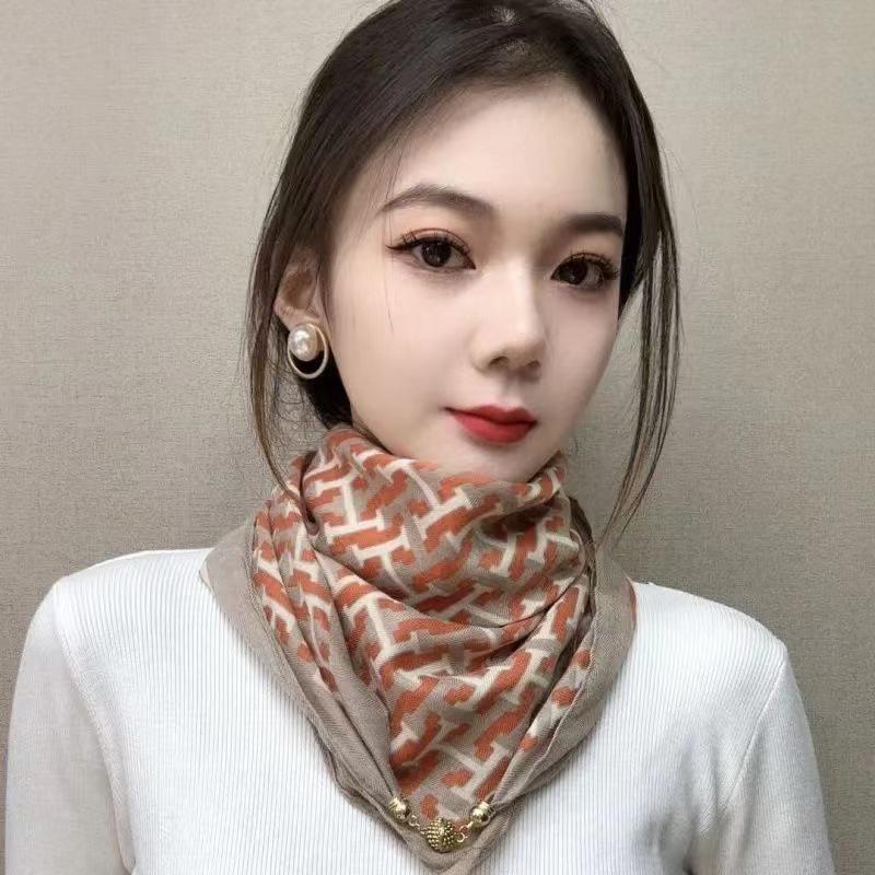 Versatile Silk Cotton Scarf with Magnetic Buckle: Double-sided, Multifunctional Neckband