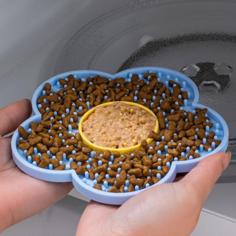 Dog Licking Pad With Suctions Cup Dog Licking Mat Slow Feeders for Wet and Dry Food, Treat, Butter