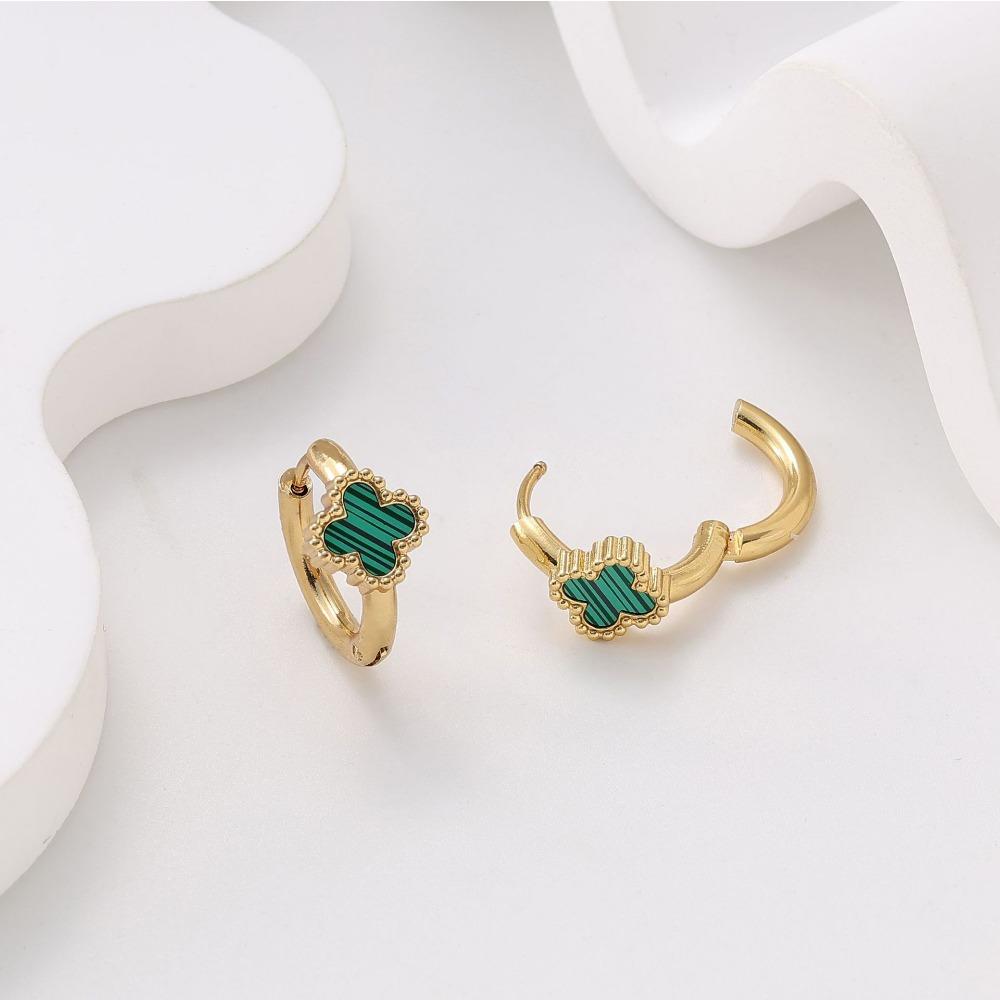 Titanium Steel Versatile Hoop Earrings Fashionable and Sophisticated with Resin-coated Four-leaf Clover Design Women's Earrings