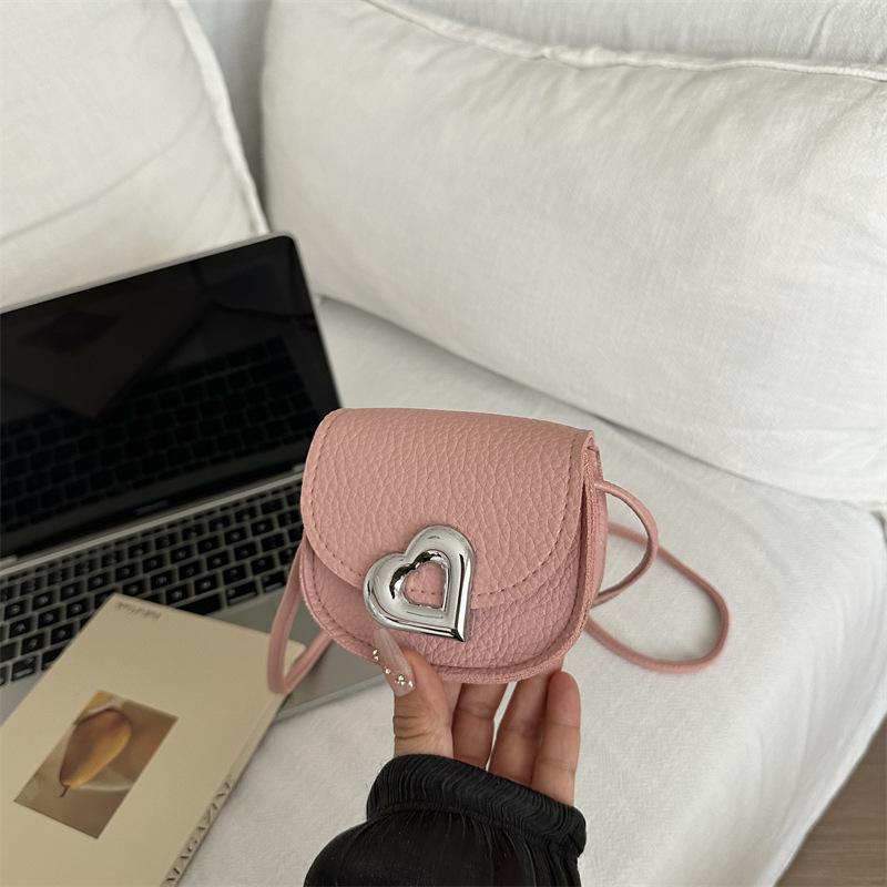 2026 New Arrival Ladies Stylish Solid Color Lipstick Purse Metal Heart Chain Crossbody Bag