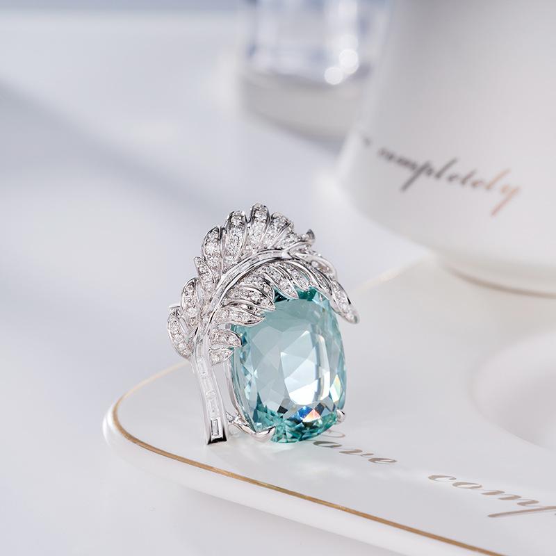 2022 New Trendy Necklaces For Women copper Color Zircon Feathers Oval Aquamarine Stone Pendant Engagement Fine Neck Accessories