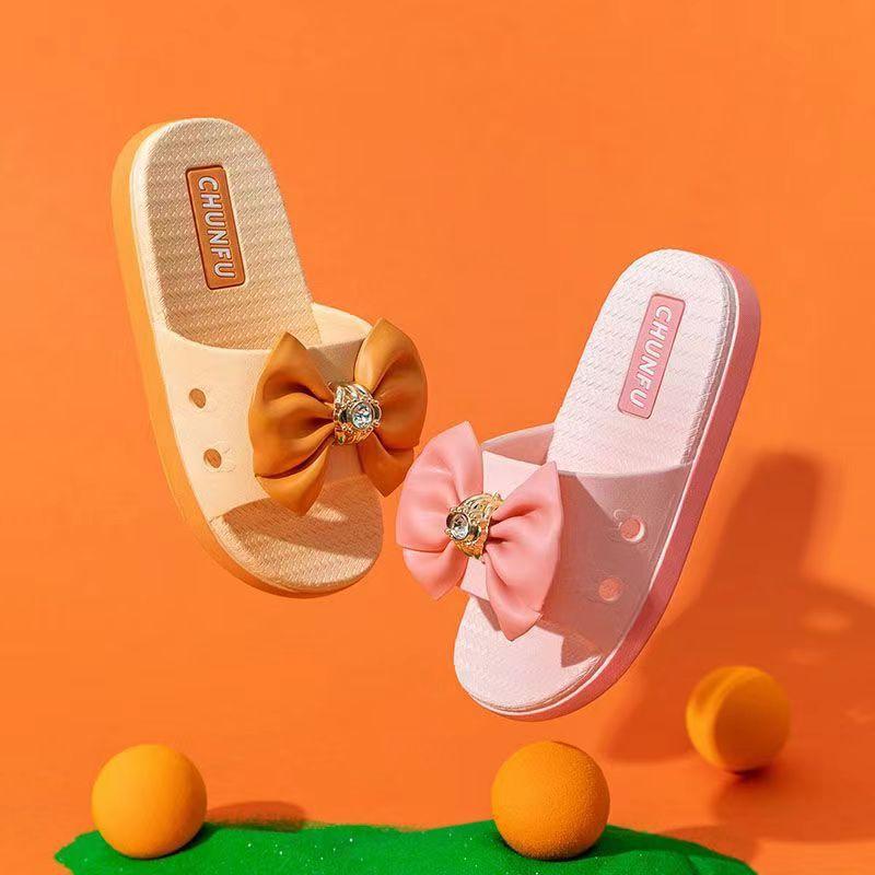 PVC children's slippers summer girls cool slippers cute bow medium children's home soft bottom slippers