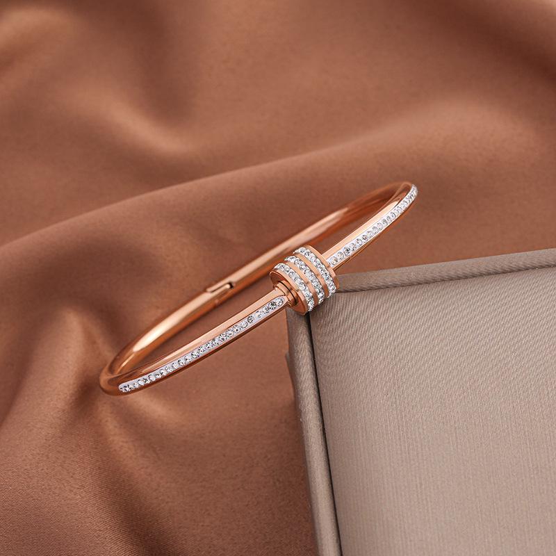 Women's Starry Sky Titanium Steel Bracelet: Fashionable, Simple, Diamond-Studded Nail Bangle, High-End Versatile Jewelry