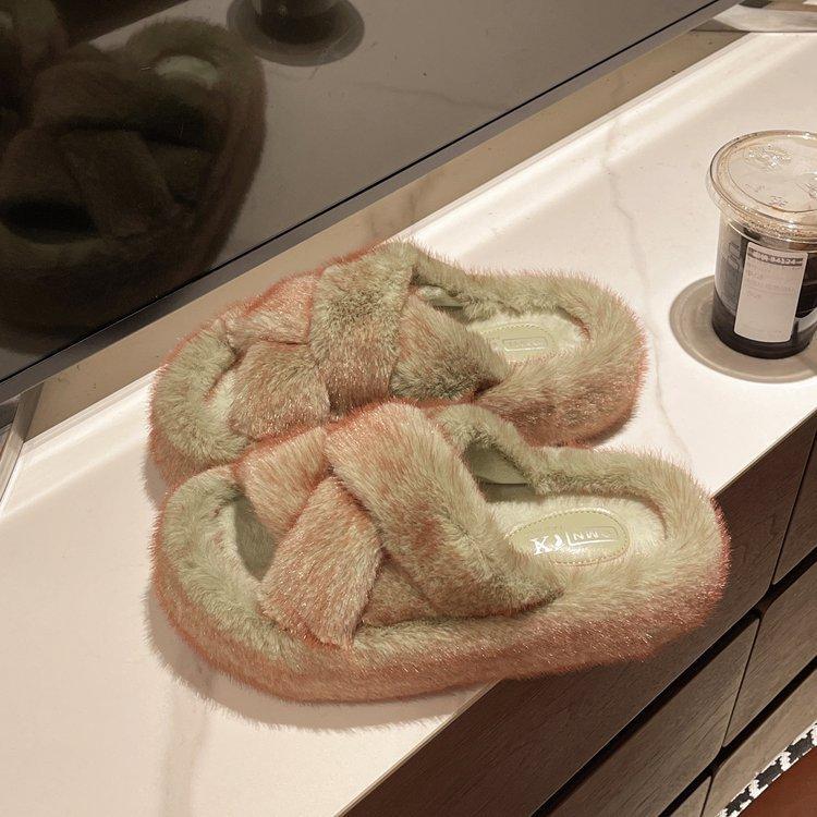 Mao Mao slippers women's outer wear 2025 autumn and winter new models go out thick-soled plush shoes fashionable foreign style home cotton mop