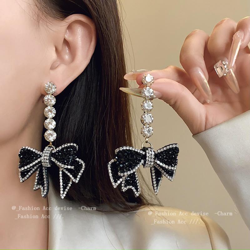 Silver Needle Shiny Flower Pendant Earrings European and American Exaggerated Atmospheric Earrings Light Luxury Fashion Temperament Earrings