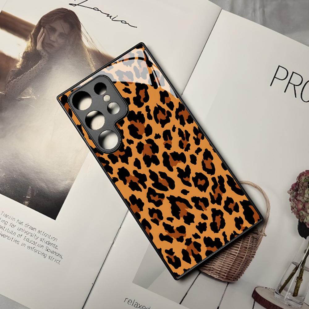Abstract Tiger Leopard Girl Phone Case For Samsung Galaxy S25 S24 S23 S22 S20 S21 Note20 Ultra Plus Fe Colored Silver Cover