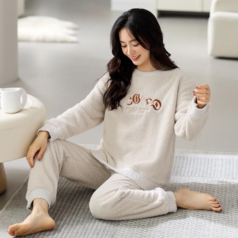 

Пижама из полуфлиса женская зимняя утолщенная флисовая женская осенне-зимняя из кораллового флиса можно носить на улице мягкая зимняя домашняя одежда 2XL