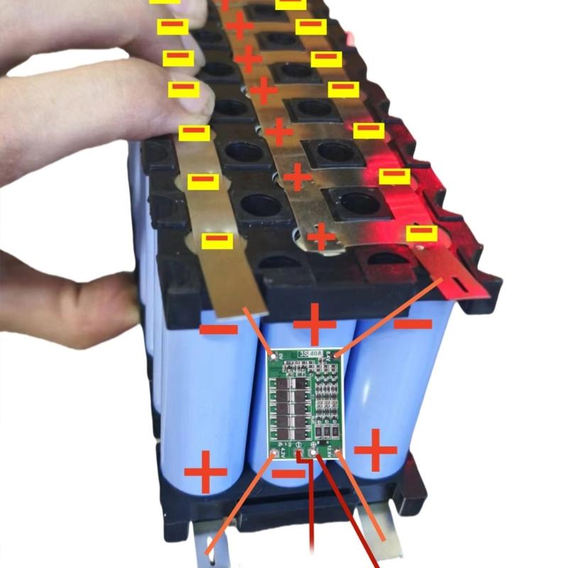 12V 7Ah Battery Case Lithium Battery Enclosure Empty Box with Integrated Injections Molding for Superior Seal