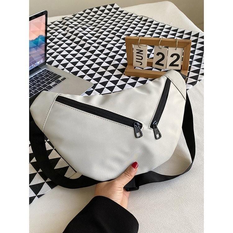 Stylish Minimalist Commuter Shoulder Bag For Women With Soft Fabric And Trendy Design