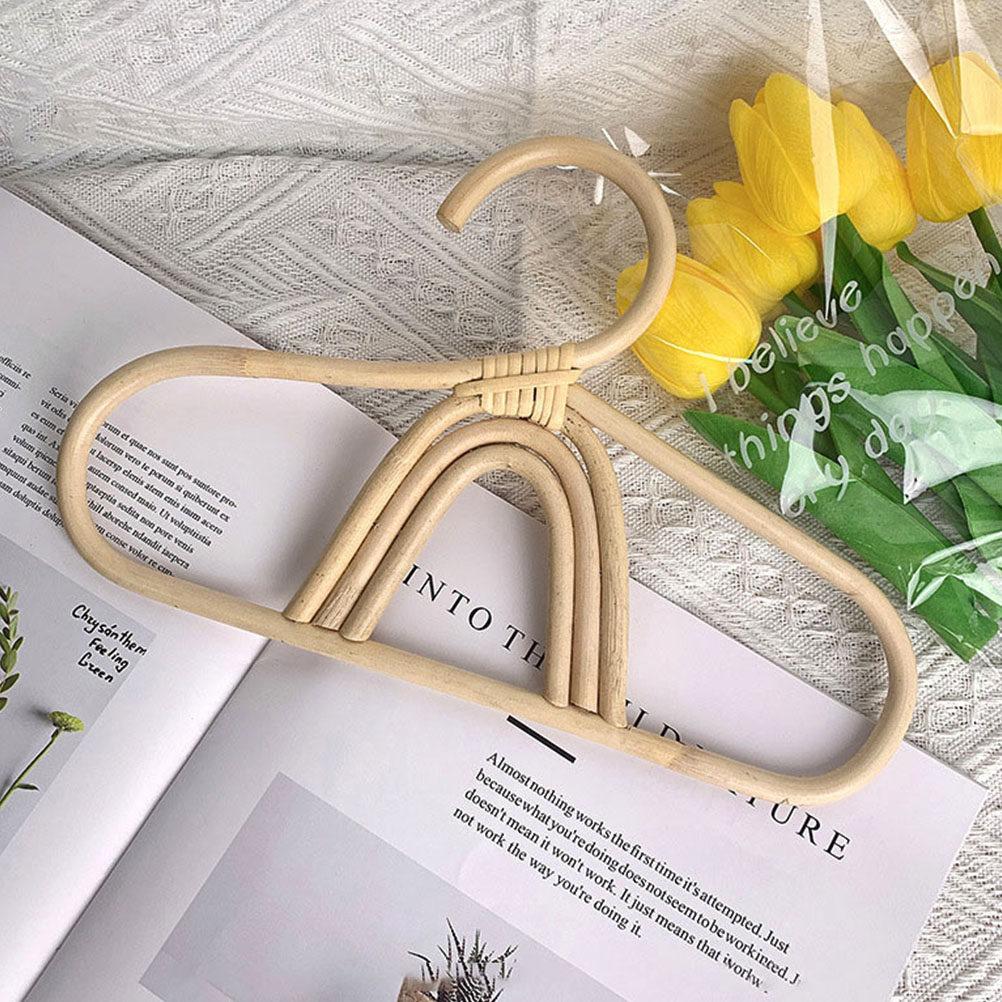 Rattan Childrens Hanger Compact Space-Saving Natural Fiber Hanger for Baby Kids Clothing Dress Skirt Shirt Storage Nursery