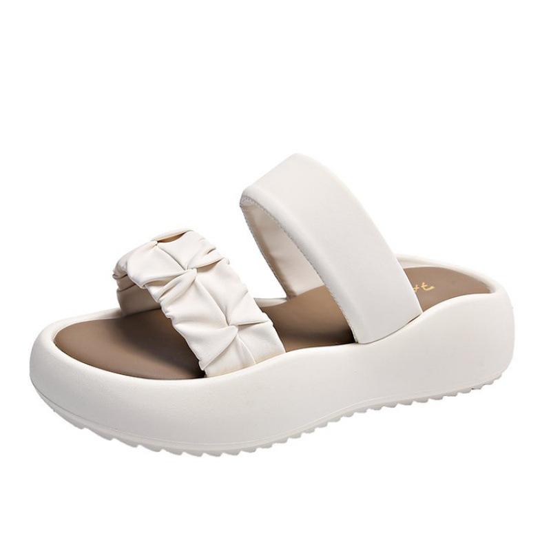 Stepping On Shit Slippers Women's Summer Wear 2025 New Muffin Thick Sole Heightening One-word Sandals Popular Beach Sandals