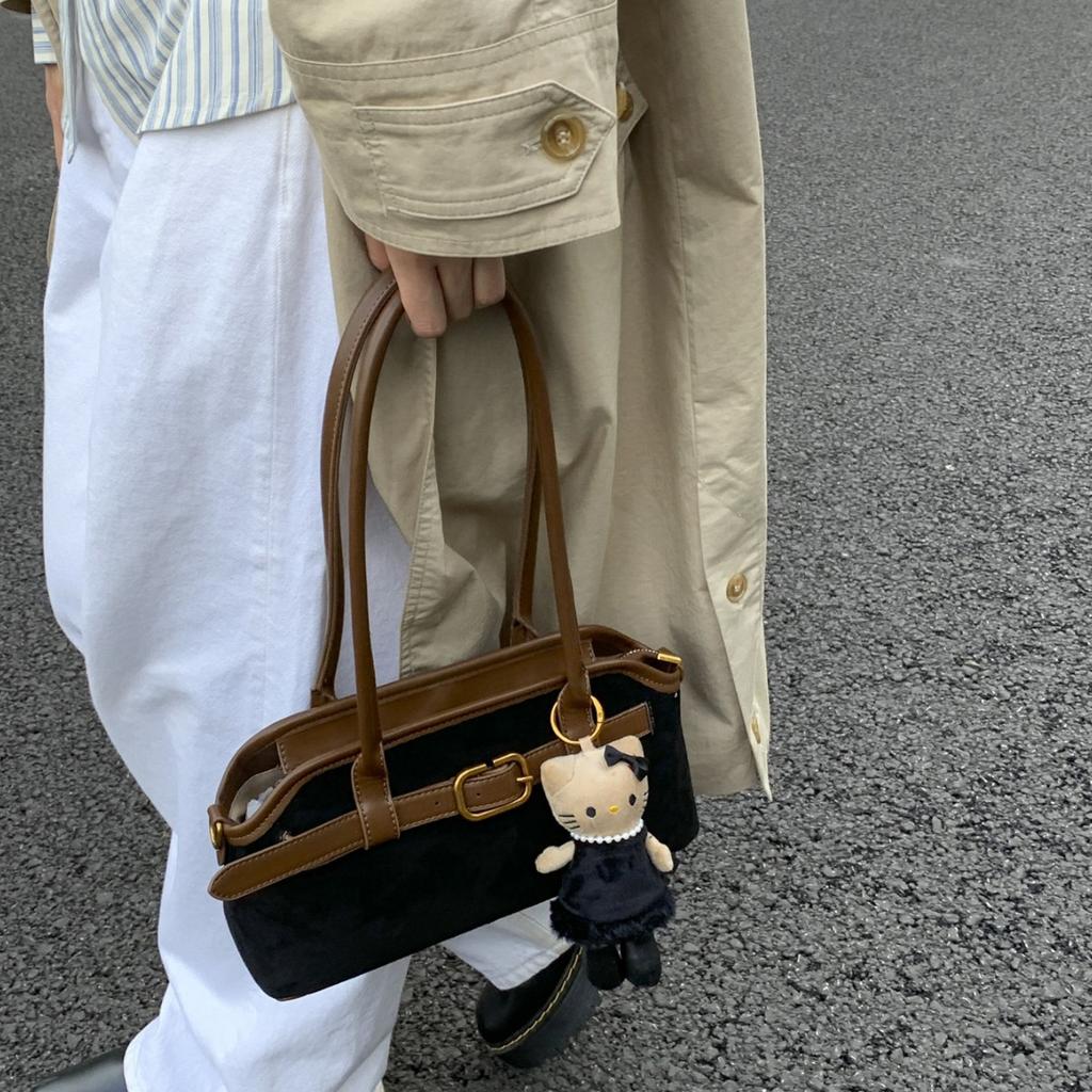 Vintage high-end new 2025 suede, niche hand-carried small bag, commuting simple messenger bag, women's bag