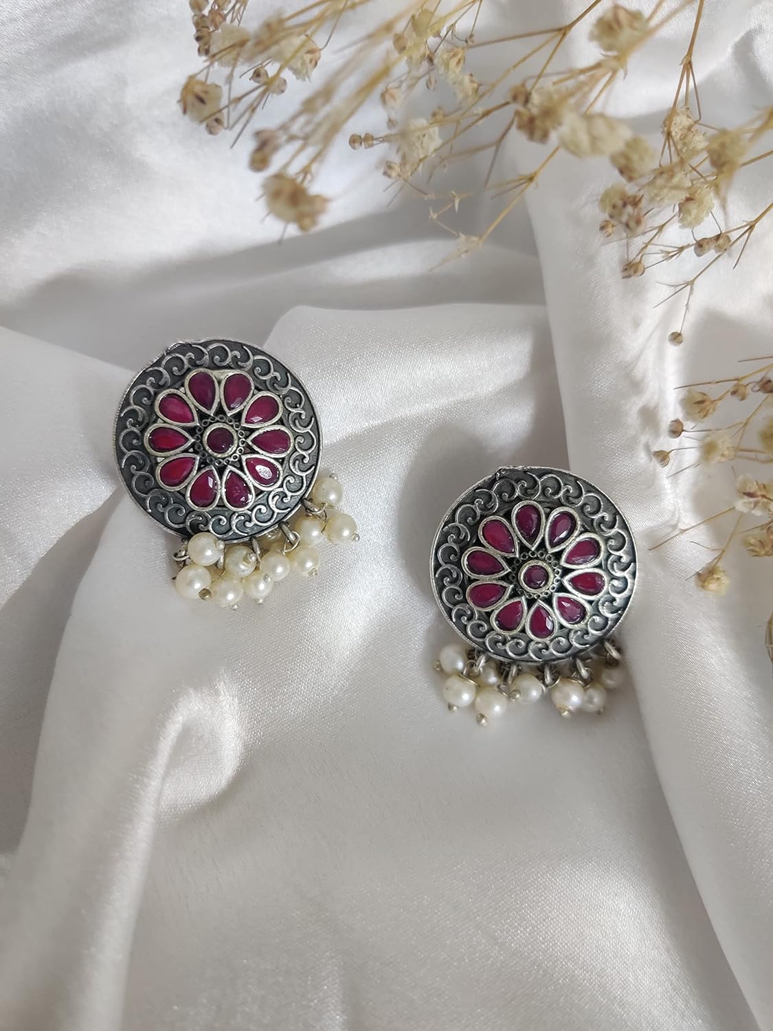 

Серьги из латуни с античной отделкой для женщин и девочек Серьги-гвоздики из оксидированного жемчуга