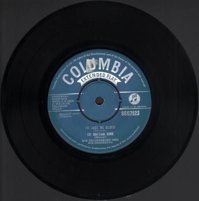 7inch Record BIX BEIDERBECKE & HIS ORCHESTRA - Jazz Me Blues SEG7523 Columbia 1954 UK Jazz Used