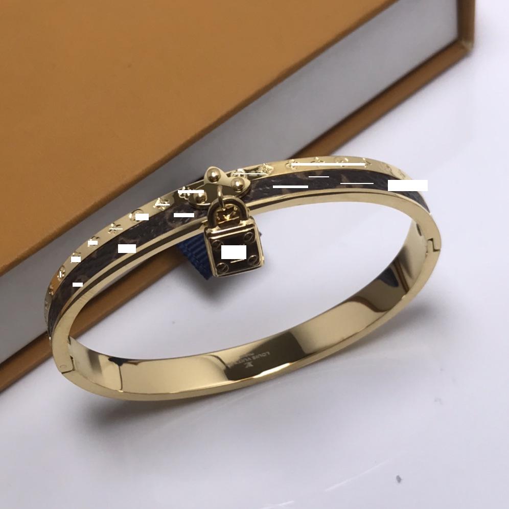 Europäisches & Amerikanisches Vintage Lederarmband mit Farbverlauf und Schloss-Design