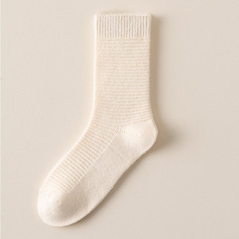 Wool Socks for Women In Autumn and Winter, Thickened and Fleece Mid-calf Socks, Warm Socks, and Cold-resistant Long Calf Socks In Winter
