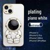 Popolare Cover in Silicone per iPhone 13ProMax/12/XS/8P con Astronauta, Placcatura Elettrolitica, Confezione Completa e Supporto.