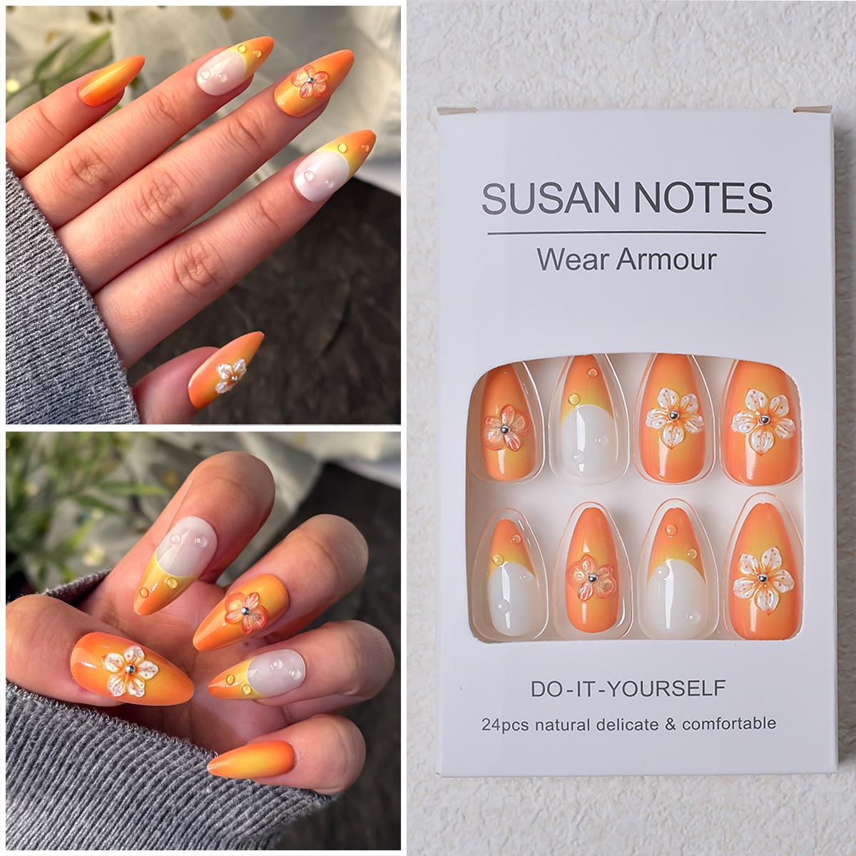 Золотой Османтус Пикантная Девушка Миндалевидные 3D Носимые Ногти - 24 Штуки