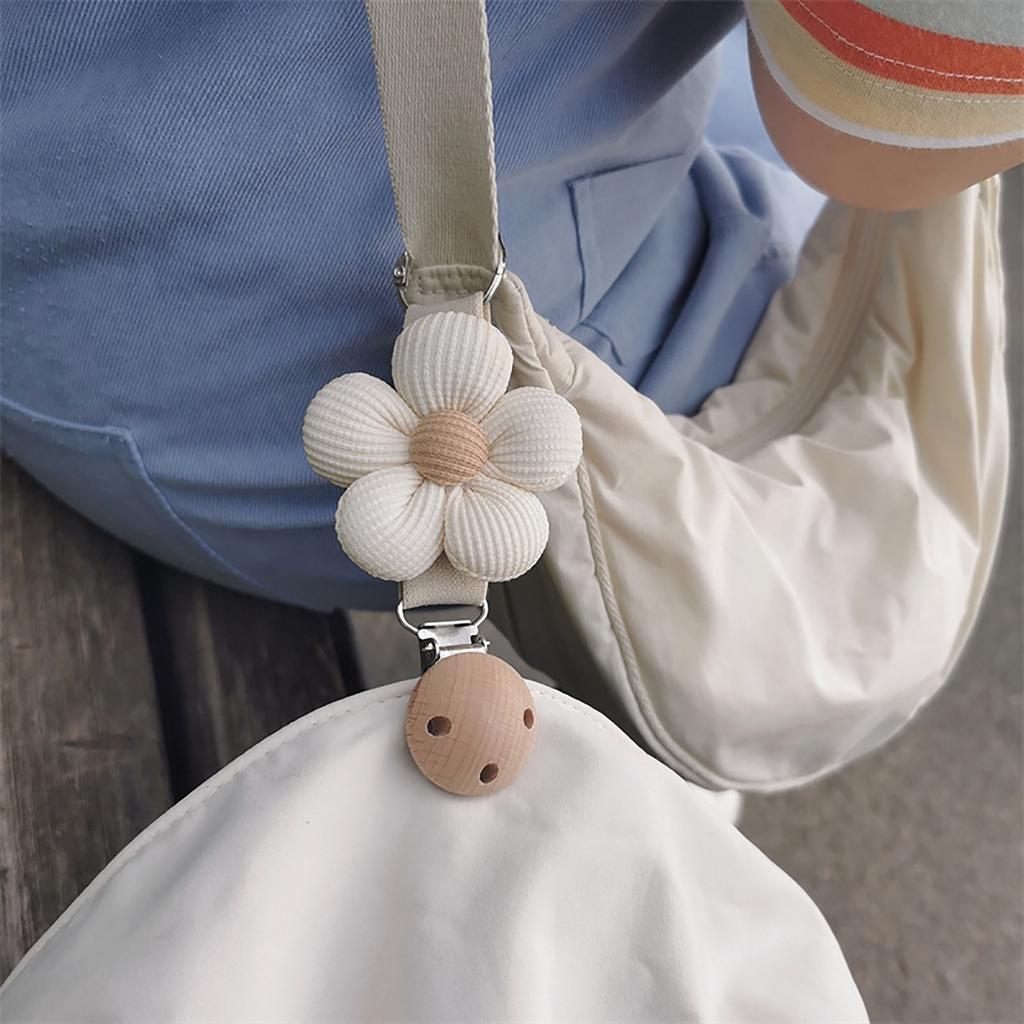 Fashionable Handbag Hat Clip Travel Hat Holder Flower Hat Keeper Clip Practical Backpack Clip for Fashion Enthusiasts