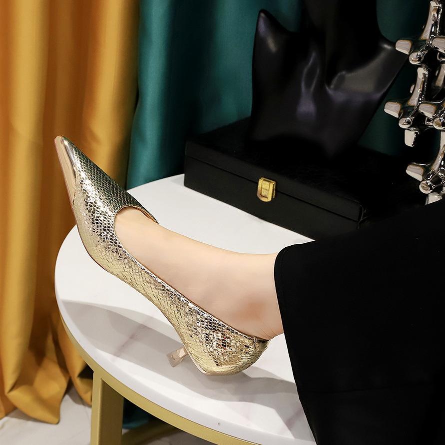 -Wind banquet women's shoes mid-heel shallow mouth metal pointed tip sparkling sequined cloth snake pattern single shoes women's shoes