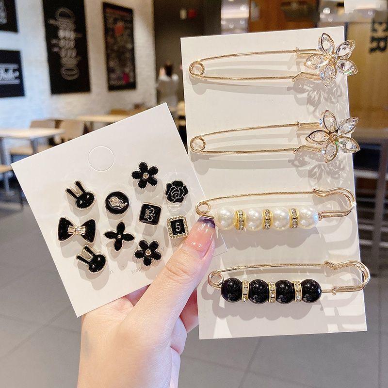 Elegant Pearl Flower Brooch for Women - Anti-Exposure Clothing Pin Accessory
