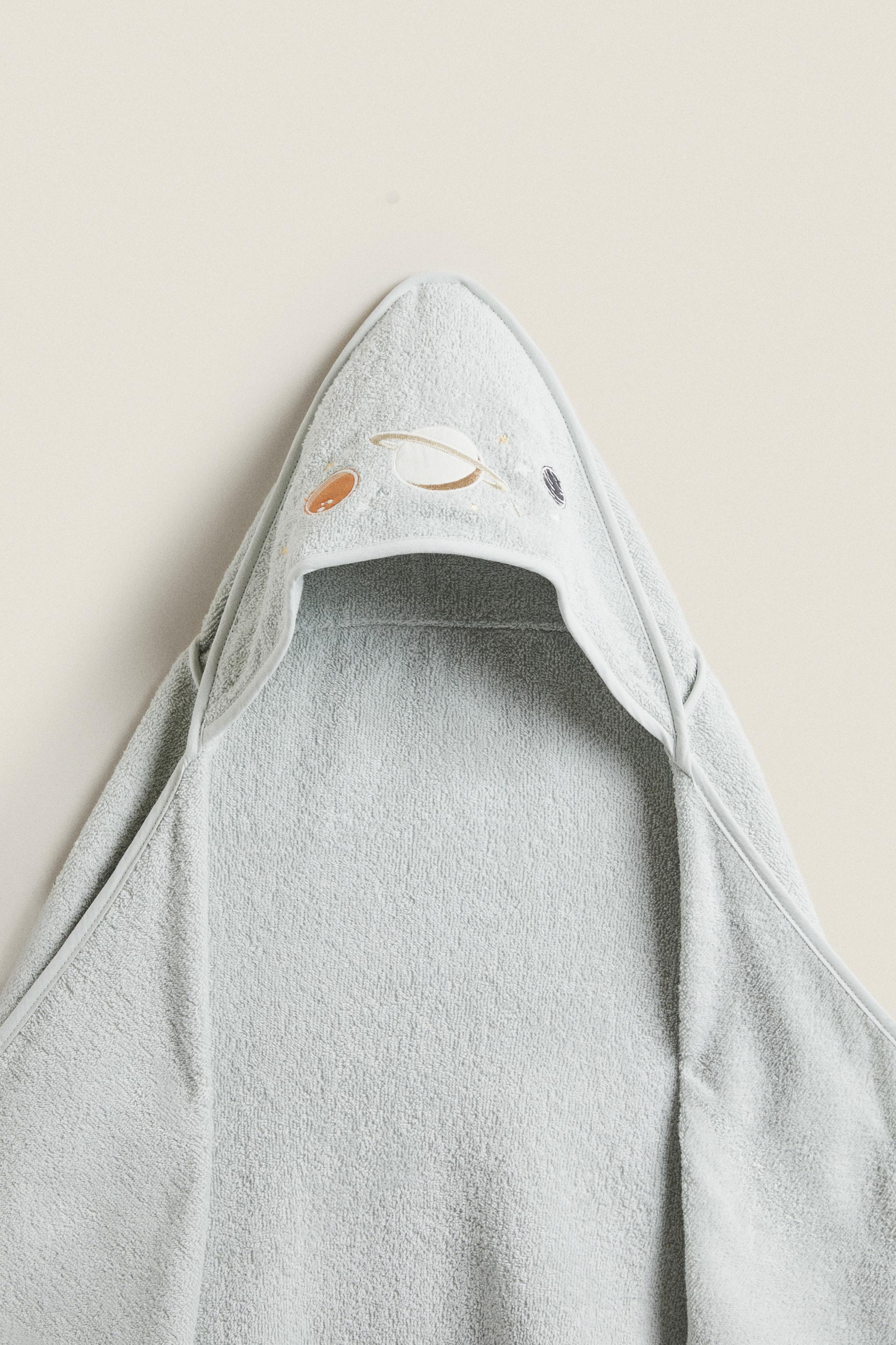 

Мыс светящихся в темноте планет