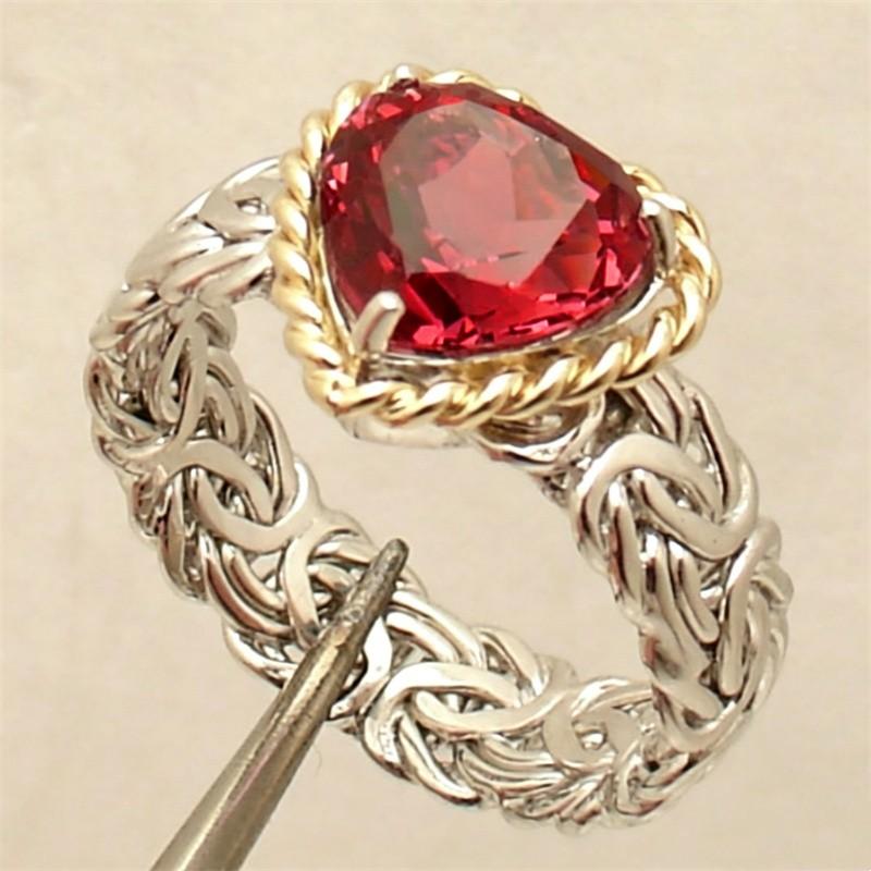 Vintage Inlaid Red CZ Heart Women's Ring Creativity Two Color Hand Carving Daily Wear Party Jewelry Anniversary Gift