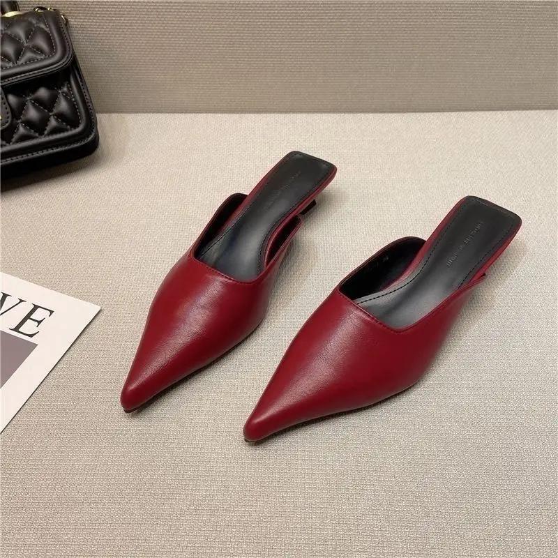 Fashion Woman Slippers Pointed Toe Outside Job Sandals Slides Mules Low Heel White Shoes for Women with Comfortable Luxury Korea Style