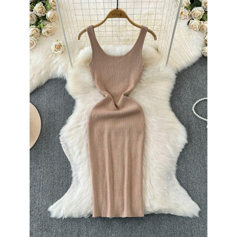 French Style Temperament Knitting Vest Suspender Skirt 2024 Summer Women's Fancy Sleeveless Waist Slim Looking Sheath Dress