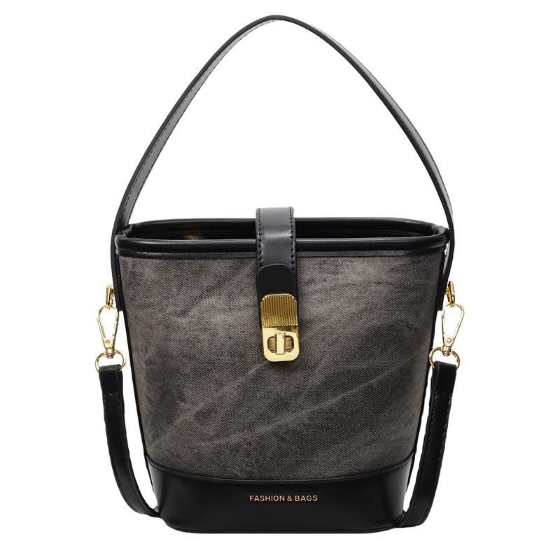 New Summer Small Bag Women's Versatile Shoulder Messenger Bag Popular Casual Bucket Bag