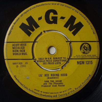 7palcová deska SAM THE SHAM & THE PHARAOHS - Lil' Red Riding Hood / Love Me Like MGM1315 MGM 1966 UK Rock Použité