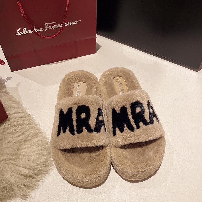 Popular Internet Celebrity Fluffy Slippers Women's Autumn and Winter Velvet Outer Wear Letters Foreign Style 2025 New Xiaoxiangfeng Warm Cotton Mop