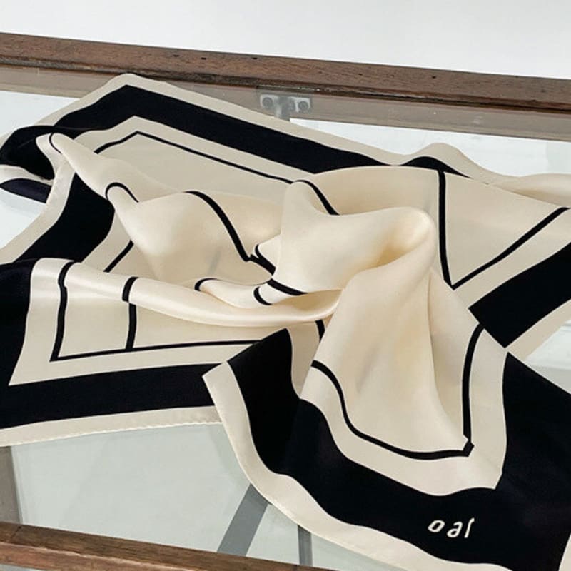 

oar Classic Twill Silk Scarf [Black] Black