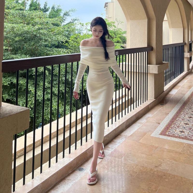 Gentle wind white soft waxy one-word shoulder sweater skirt autumn and winter new temperament slim-fitting off-the-shoulder bottoming knitted dress