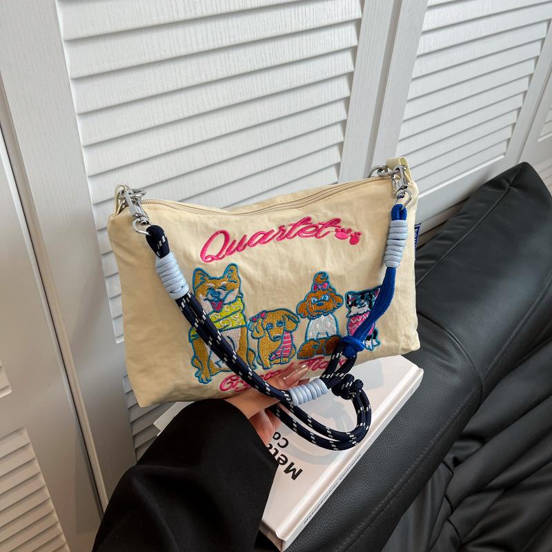 Casual simple texture trendy fashion small square bag 2025 summer new foreign style women's personalized shoulder messenger bag