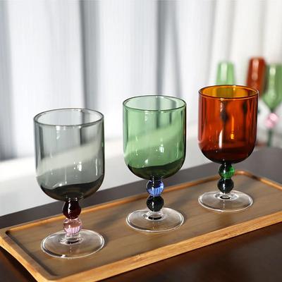 Tasse médiévale rétro avec perles colorées en verre borosilicaté élevé Coupe à champagne Verres à boisson froide Vin fruité Tasse Petits verres à vin