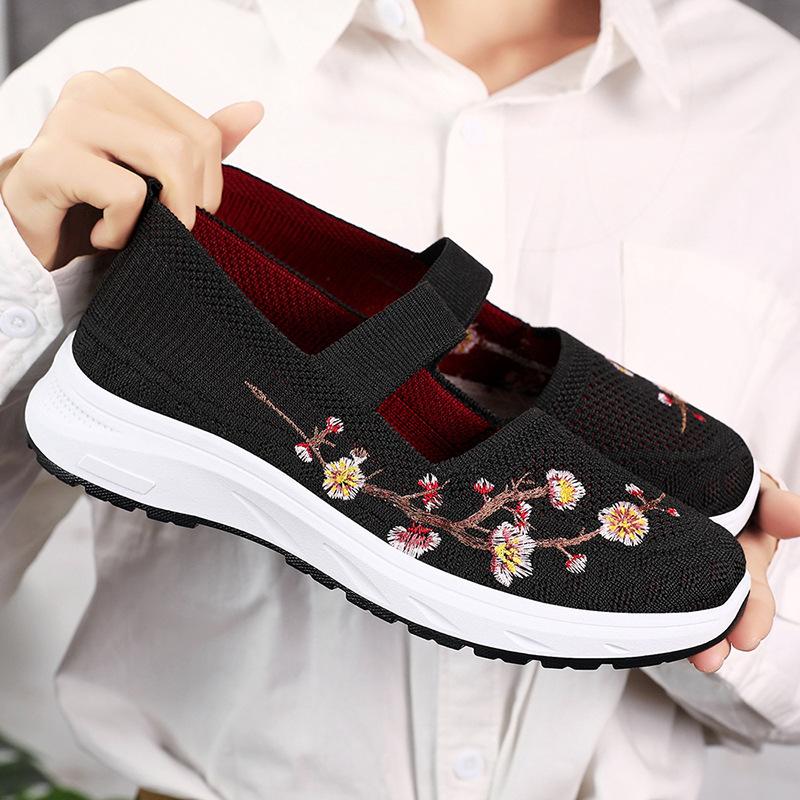 Damenschuhe Sommer Damen Old Beijing Stoffschuhe Ausgehöhlt Atmungsaktive Schuhe Flachmündig Flache Mama-Schuhe